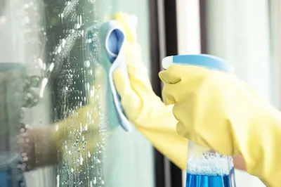 MAR-TECH Sprzątanie, mycie okien, mycie witryn szklanych